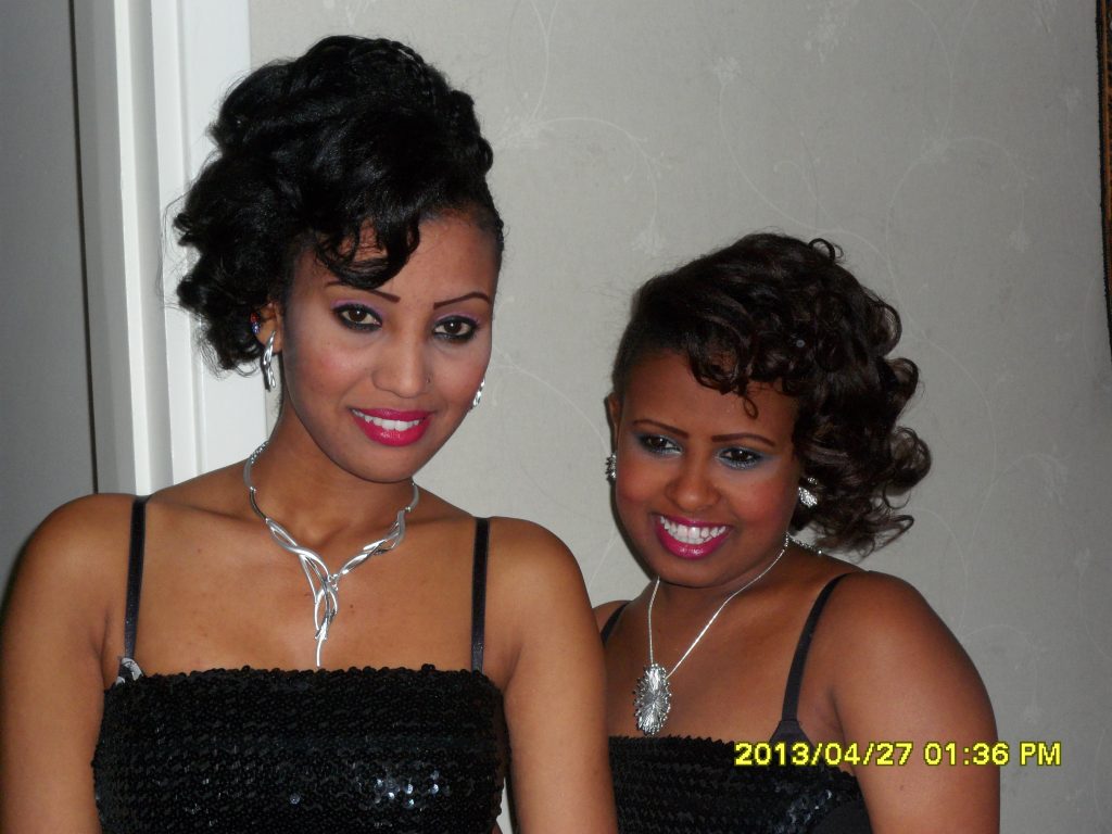 Två eritreanska skönheter, Freta och Serkalem