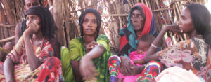 Kvinnor i Etiopien som arbetar mot könsstympning. Foto: UNFPA/Mette Strandlod