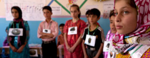 Irakiska barn får utbildning om faran med minor. Foto: UN Photo